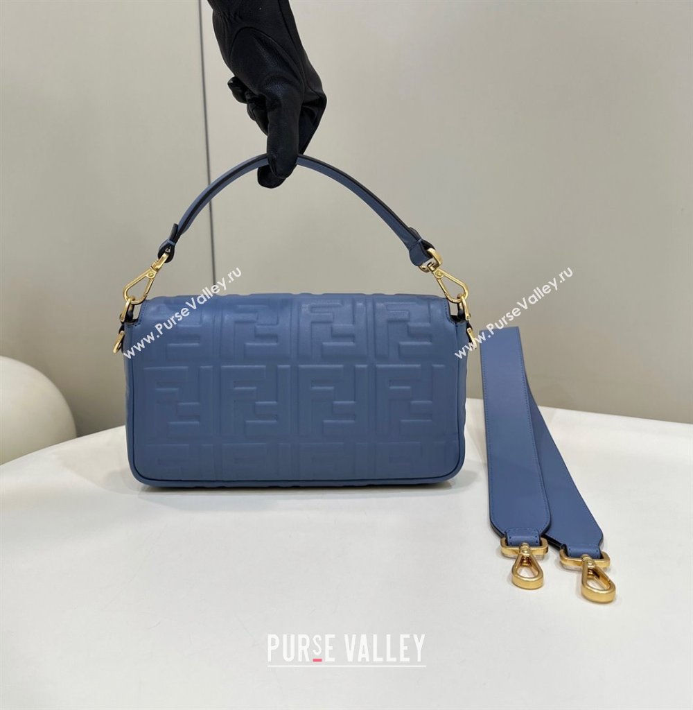Fendi Nappa Leather Medium Baguette Bag blue (chaoliu-23122621)