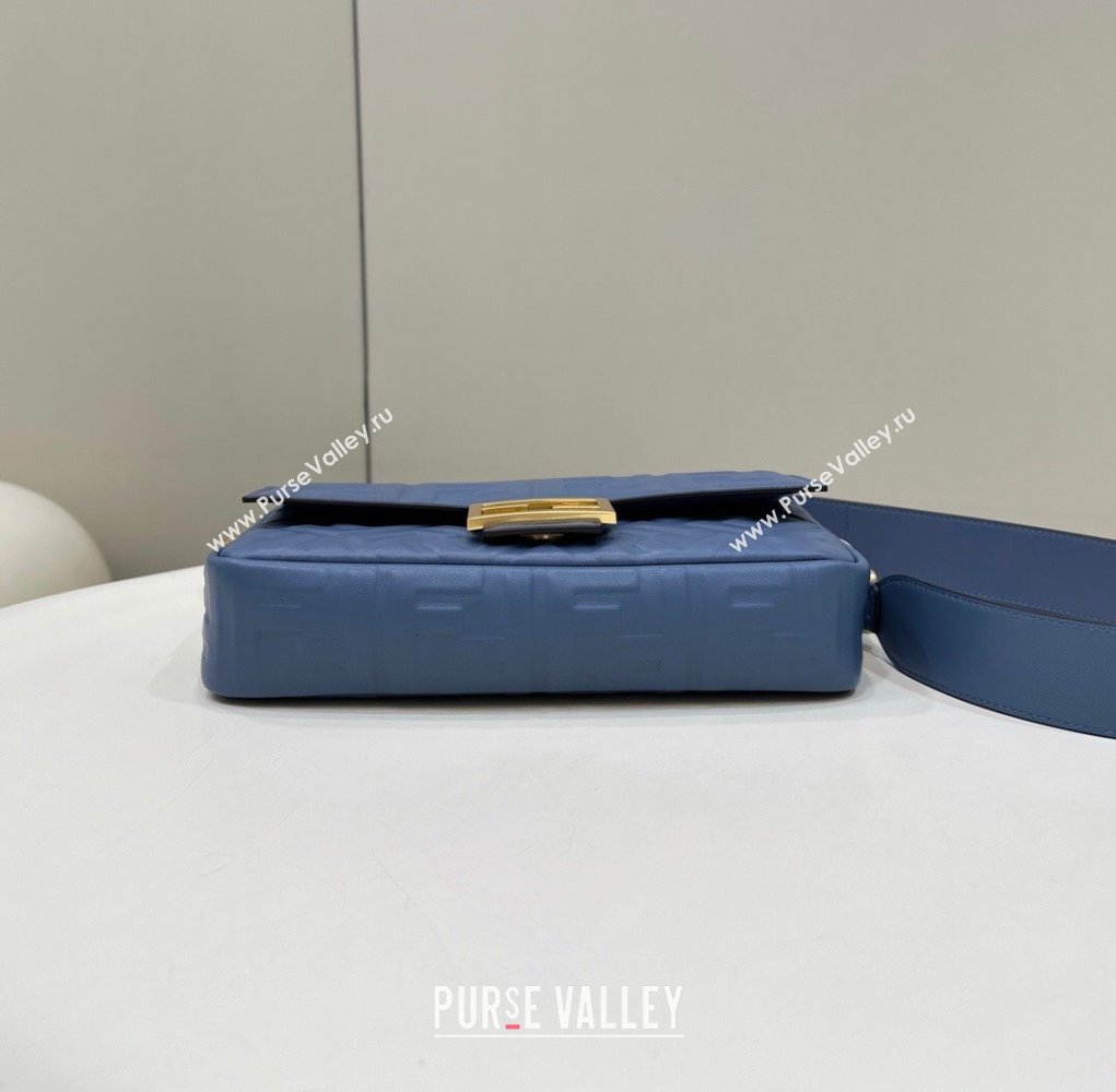 Fendi Nappa Leather Medium Baguette Bag blue (chaoliu-23122621)