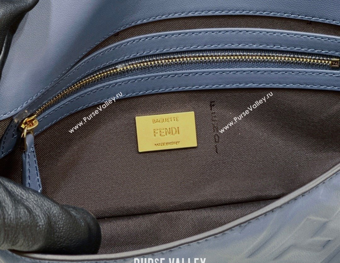 Fendi Nappa Leather Medium Baguette Bag blue (chaoliu-23122621)