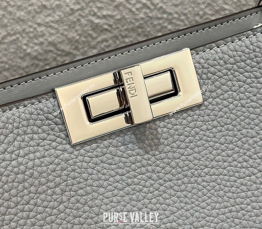 Fendi Peekaboo Iseeu Medium Bag in Selleria Leather 7VA529 Gray/White (chaoliu-23122731)