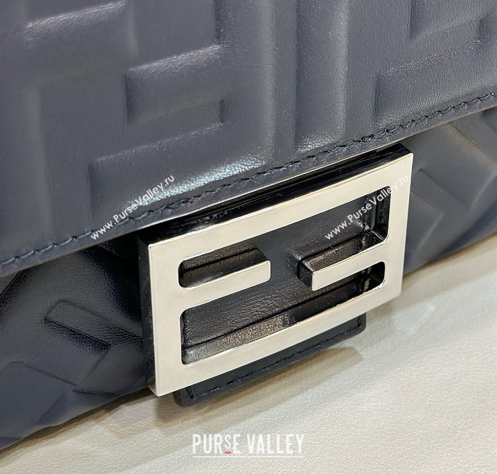 Fendi Nappa Leather Medium Baguette Bag Midnight blue (chaoliu-23122625)