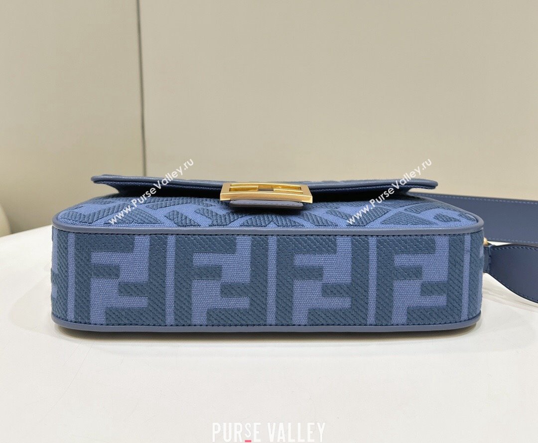 Fendi Medium Baguette bag in Blue canvas with FF embroidery (chaoliu-23122611)