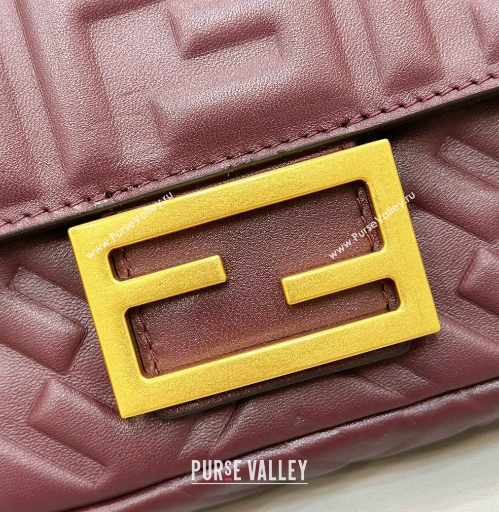 Fendi Nappa Leather Mini Baguette bag Burgundy (chaoliu-23122631)