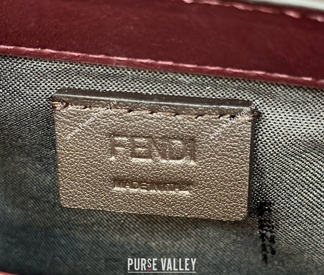 Fendi Nappa Leather Mini Baguette bag Burgundy (chaoliu-23122631)