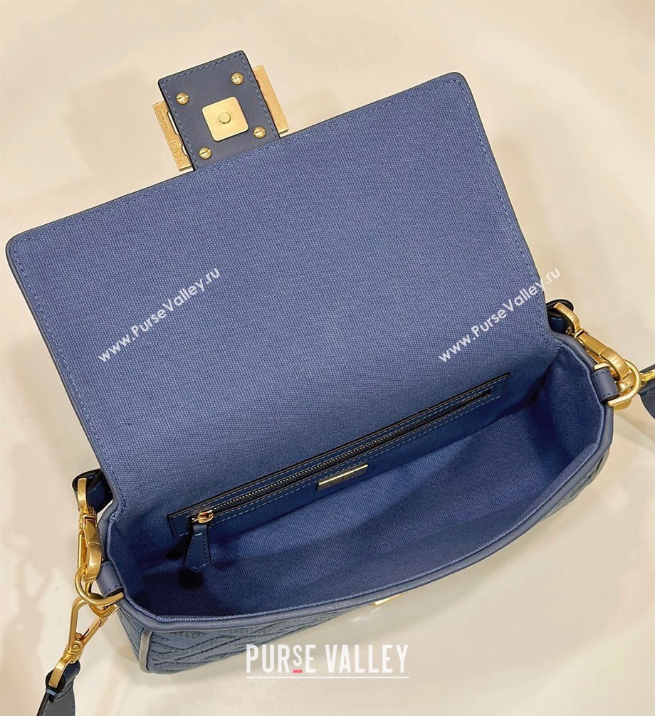 Fendi Medium Baguette bag in Blue canvas with FF embroidery (chaoliu-23122611)
