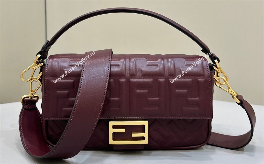Fendi Nappa Leather Medium Baguette Bag Burgundy (chaoliu-23122624)