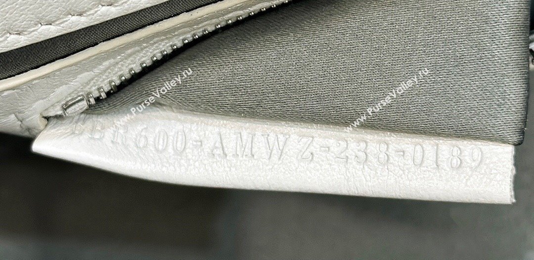 Fendi by Marc Jacobs Medium Baguette Bag in Print Leather White 2024 (chaoliu-23122742)