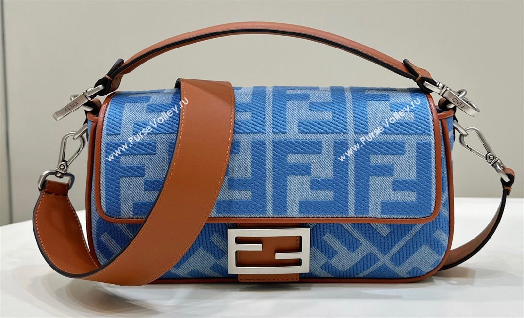 Fendi Medium Baguette bag in Denim Blue with FF embroidery (chaoliu-23122610)