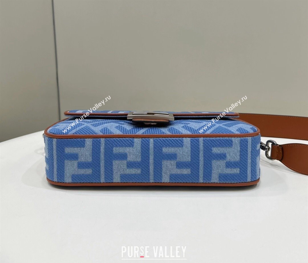 Fendi Medium Baguette bag in Denim Blue with FF embroidery (chaoliu-23122610)