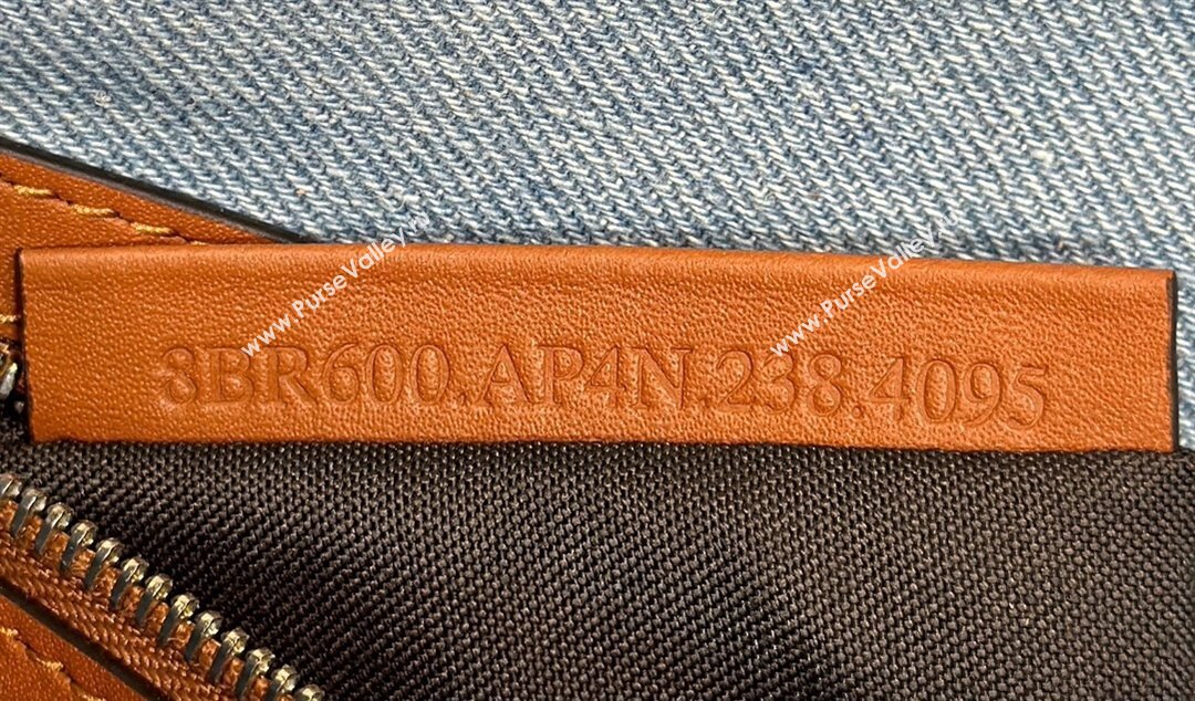 Fendi Medium Baguette bag in Denim Blue with FF embroidery (chaoliu-23122610)