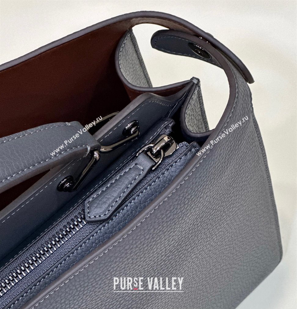 Fendi Peekaboo Iseeu Medium Bag in Selleria Leather 7VA529 Dark Gray/Brown (chaoliu-23122728)