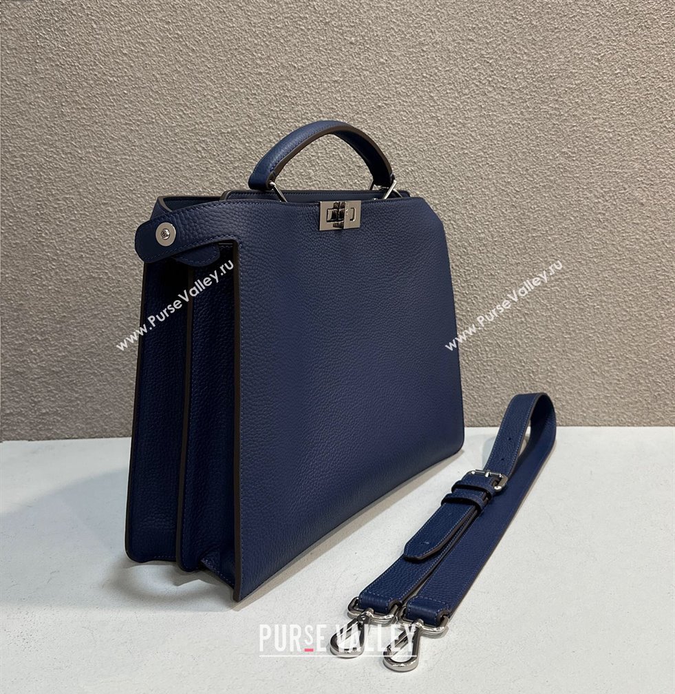 Fendi Peekaboo Iseeu Medium Bag in Selleria Leather 7VA529 Dark Blue/Blue (chaoliu-23122729)