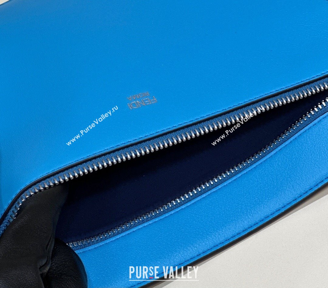 Fendi Peekaboo Iseeu Medium Bag in Selleria Leather 7VA529 Dark Blue/Blue (chaoliu-23122729)