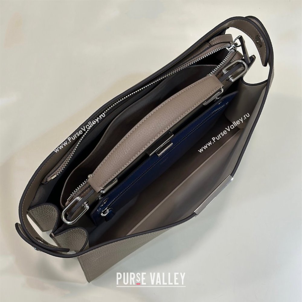 Fendi Peekaboo Iseeu Medium Bag in Selleria Leather 7VA529 Beige/Blue (chaoliu-23122730)