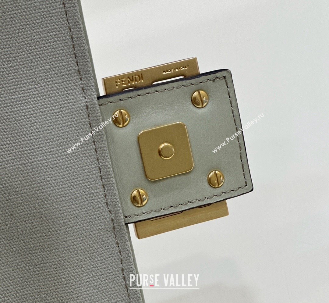 Fendi Medium Baguette bag in Green canvas with FF embroidery (chaoliu-23122612)