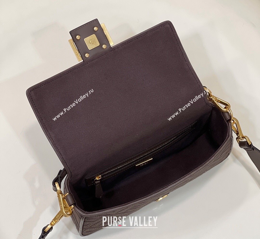 Fendi Medium Baguette bag in Coffee canvas with FF embroidery (chaoliu-23122609)