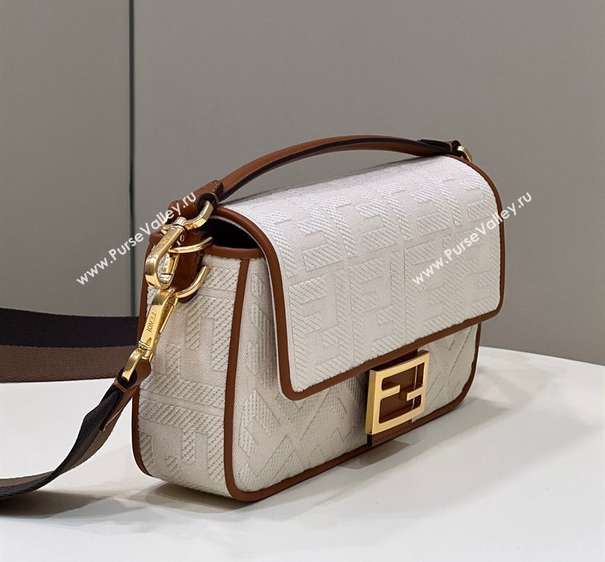 Fendi Medium Baguette bag in White canvas with FF embroidery (chaoliu-23122606)