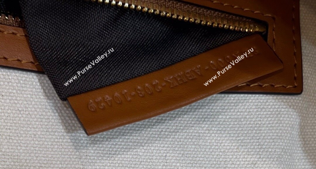 Fendi Medium Baguette bag in White canvas with FF embroidery (chaoliu-23122606)