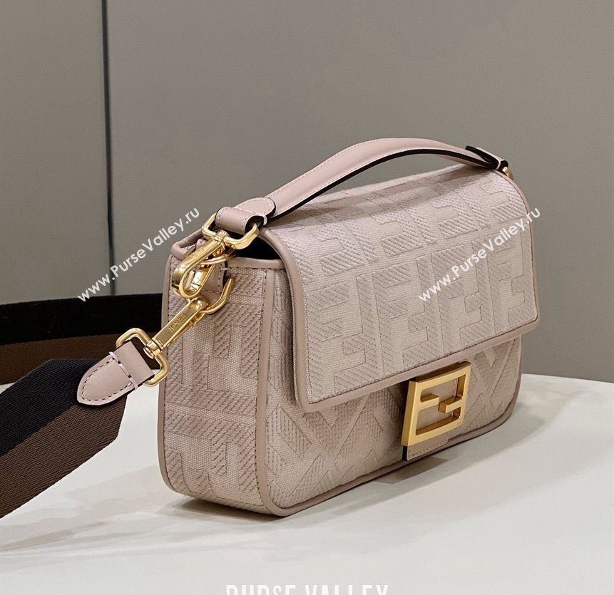 Fendi Medium Baguette bag in Beige canvas with FF embroidery (chaoliu-23122607)