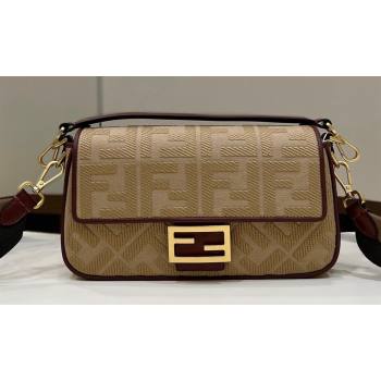 Fendi Medium Baguette bag in Beige/Burgundy canvas with FF embroidery (chaoliu-23122608)