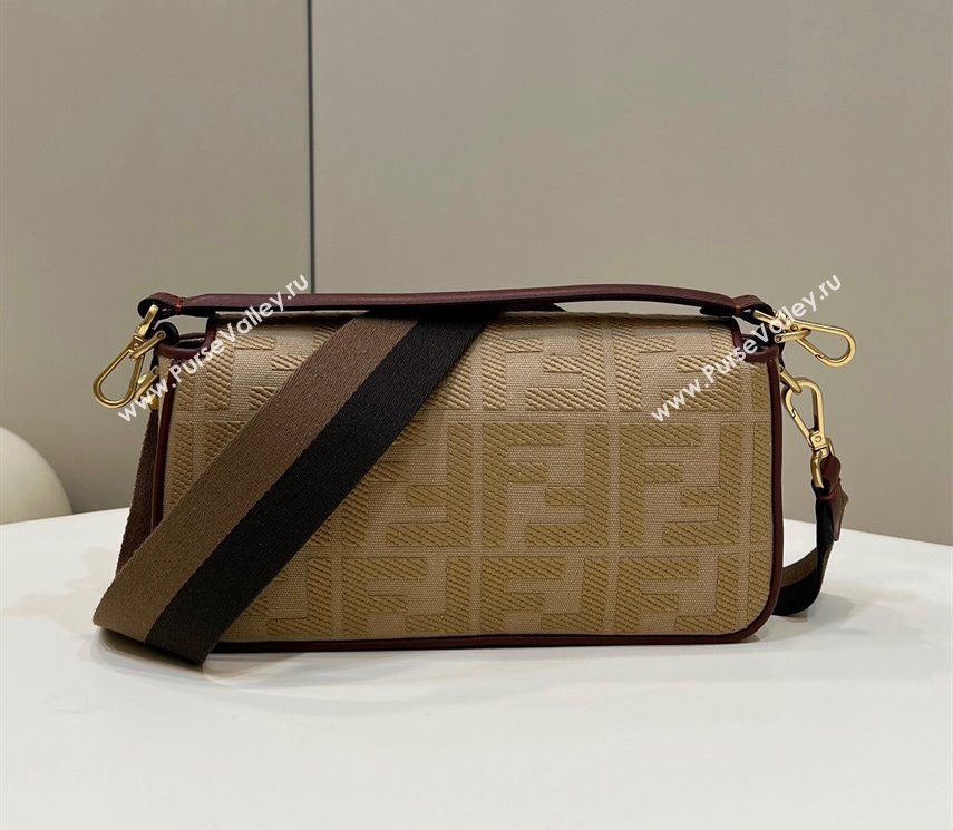 Fendi Medium Baguette bag in Beige/Burgundy canvas with FF embroidery (chaoliu-23122608)