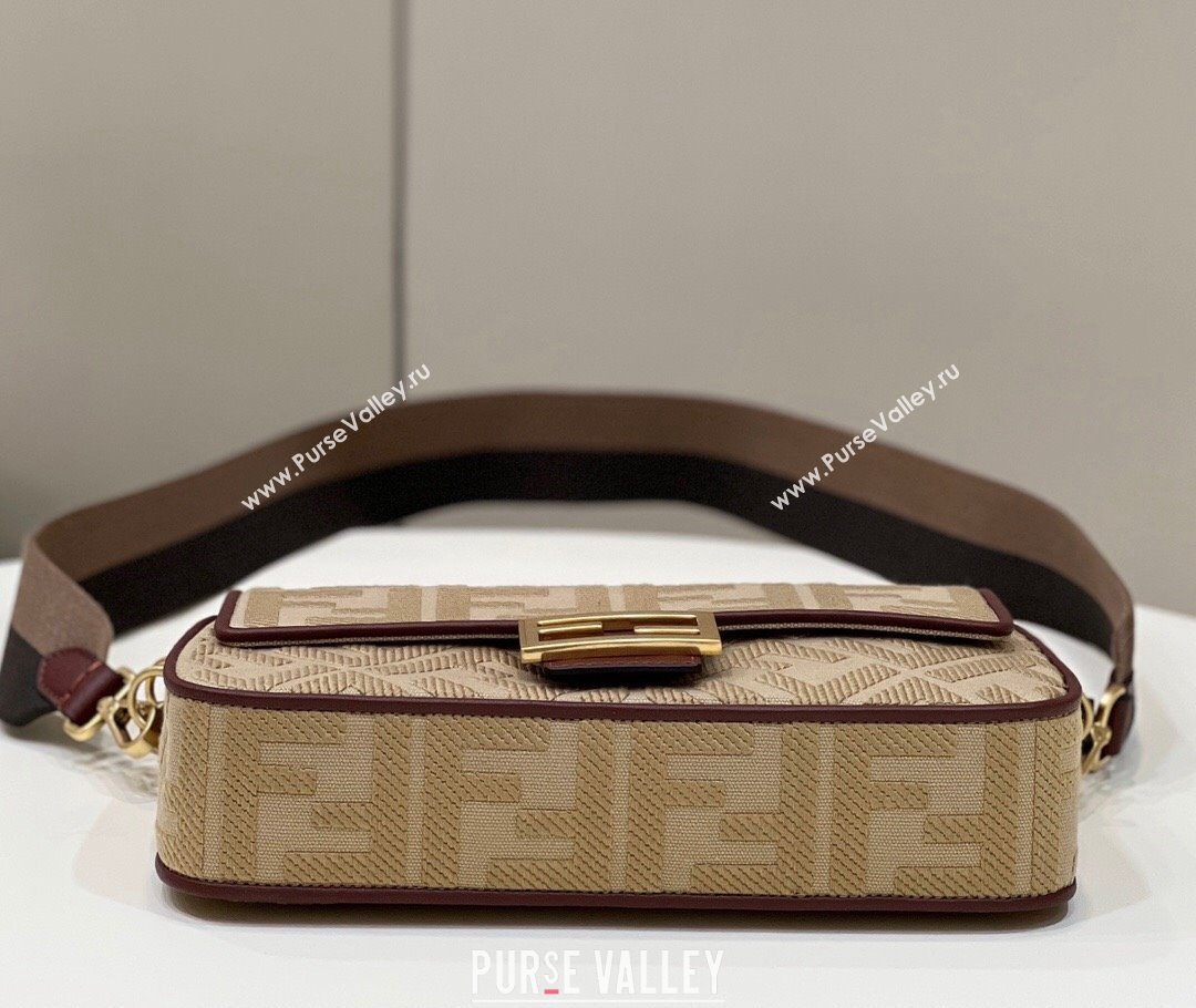 Fendi Medium Baguette bag in Beige/Burgundy canvas with FF embroidery (chaoliu-23122608)
