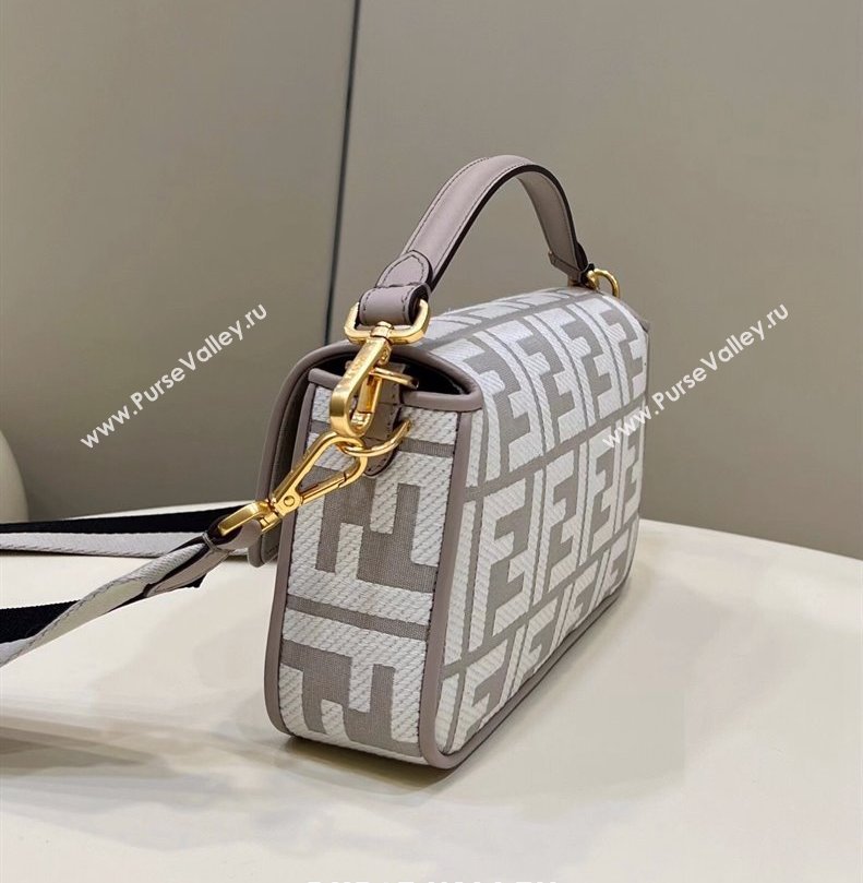 Fendi Medium Baguette bag in Gray canvas with FF embroidery (chaoliu-23122602)