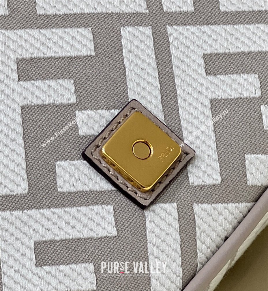 Fendi Medium Baguette bag in Gray canvas with FF embroidery (chaoliu-23122602)