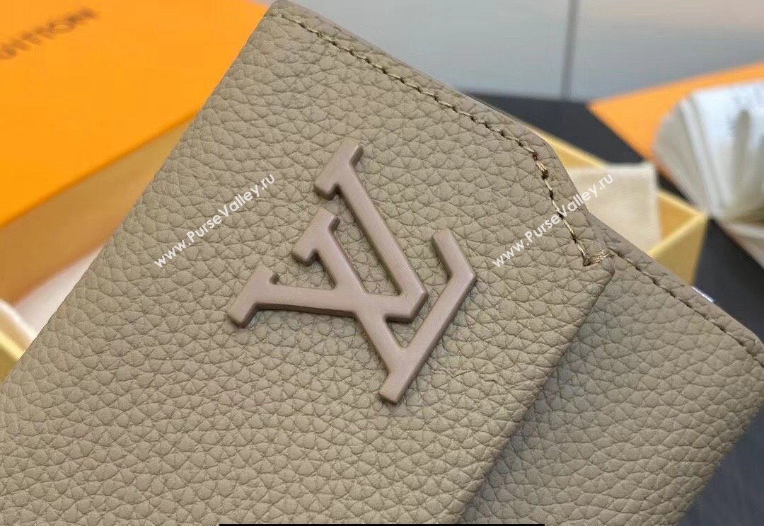 Louis Vuitton Cowhide leather Aerogram Slender Pilot Wallet M82410 Sage 2024 (kiki-23122608)