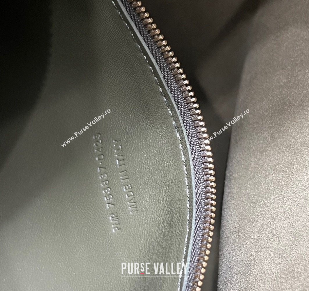 Saint Laurent le 5 à 7 supple Large Bag in Suede 753837 Green (nana-24011059)