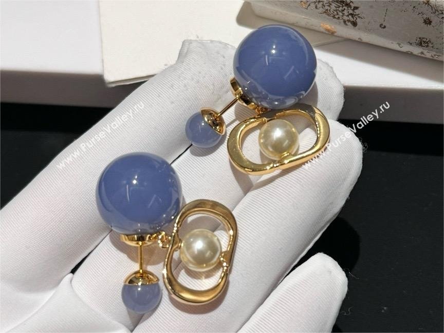 Dior Gold-Finish Metal with White Resin Pearls and Sky Blue Transparent Resin Pearls Tribales Earrings 2024 (youfang-240413-17)