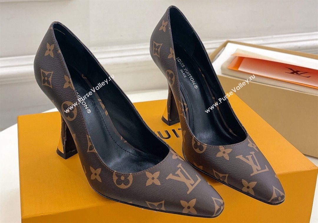 Louis Vuitton Heel 9.5cm Sparkle Pumps in Monogram Canvas 2024 (modeng-24010856)