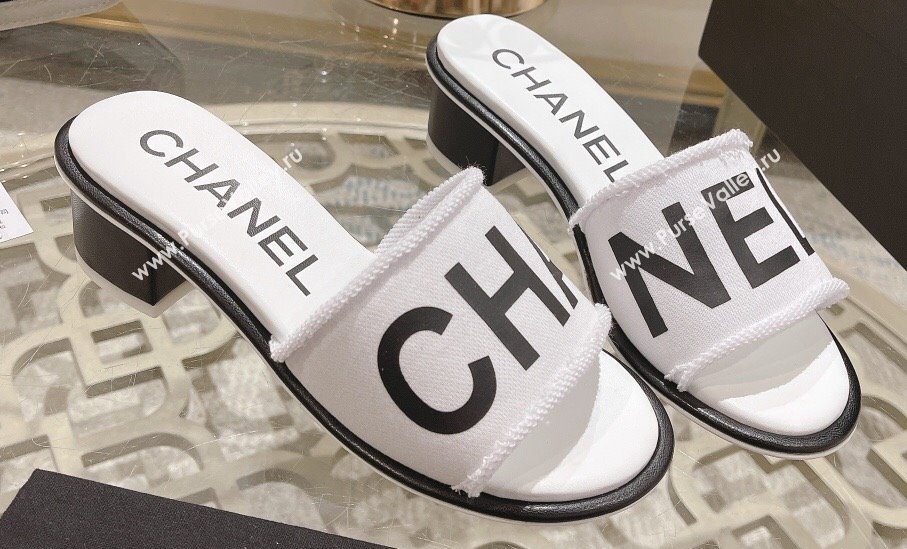 Chanel Heel 4.5cm Logo Fabric Mules White 2024 (modeng-24010425)