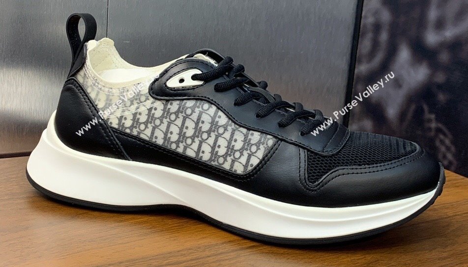Dior Calfskin and Technical Mesh with Dior Oblique Canvas B25 Runner Mens Sneakers 09 2024 (modeng-240109d09)