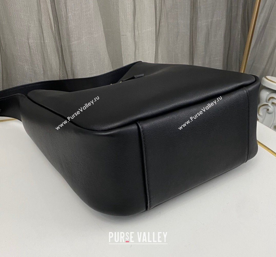 Saint Laurent le 5 à 7 supple small Bag in grained leather 713938 Black (nana-24011045)