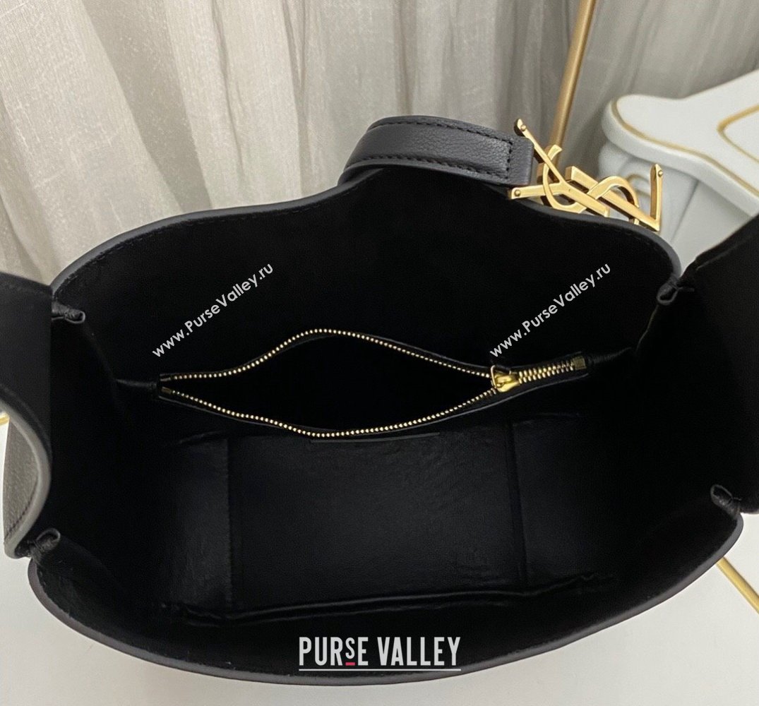 Saint Laurent le 5 à 7 supple small Bag in grained leather 713938 Black (nana-24011045)