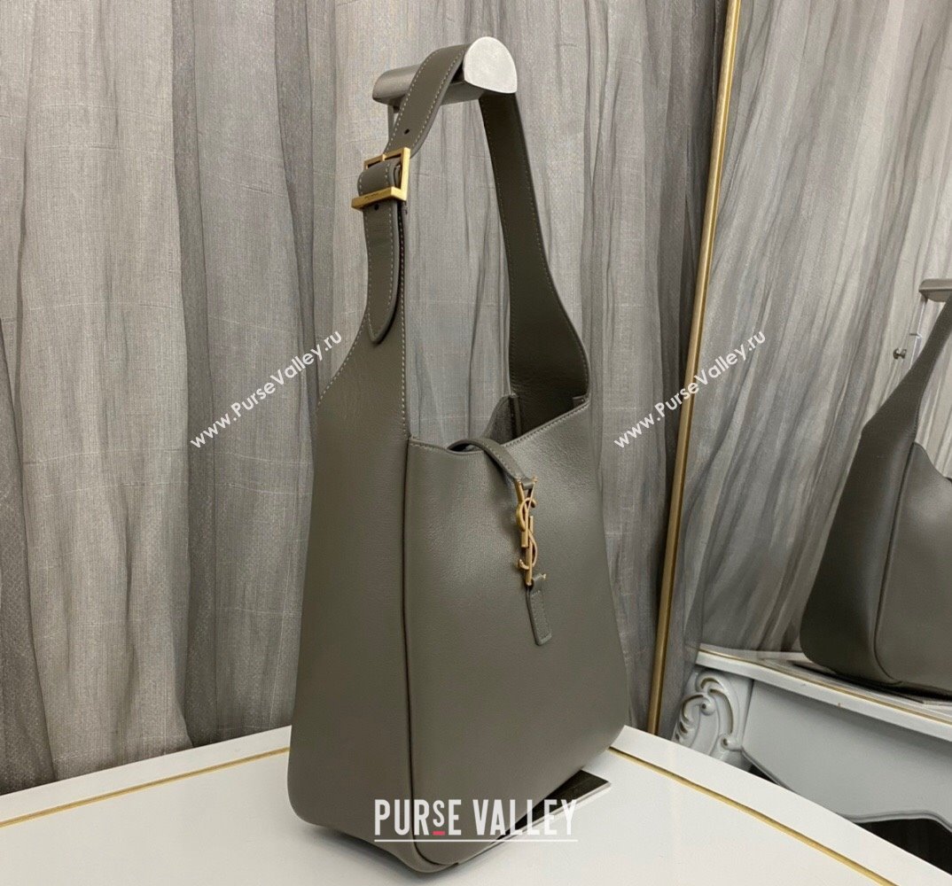 Saint Laurent le 5 à 7 supple small Bag in grained leather 713938 Gray (nana-24011052)