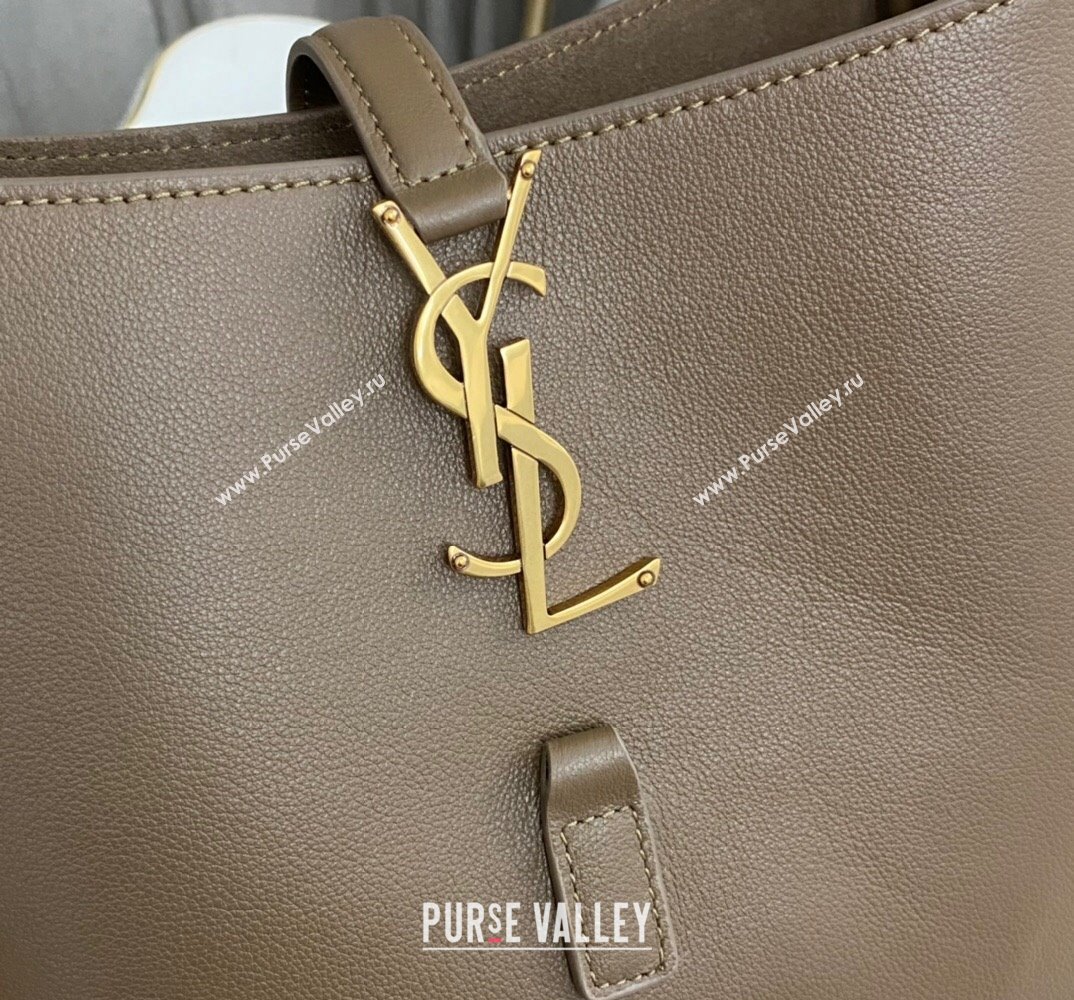 Saint Laurent le 5 à 7 supple small Bag in grained leather 713938 Camel (nana-24011049)