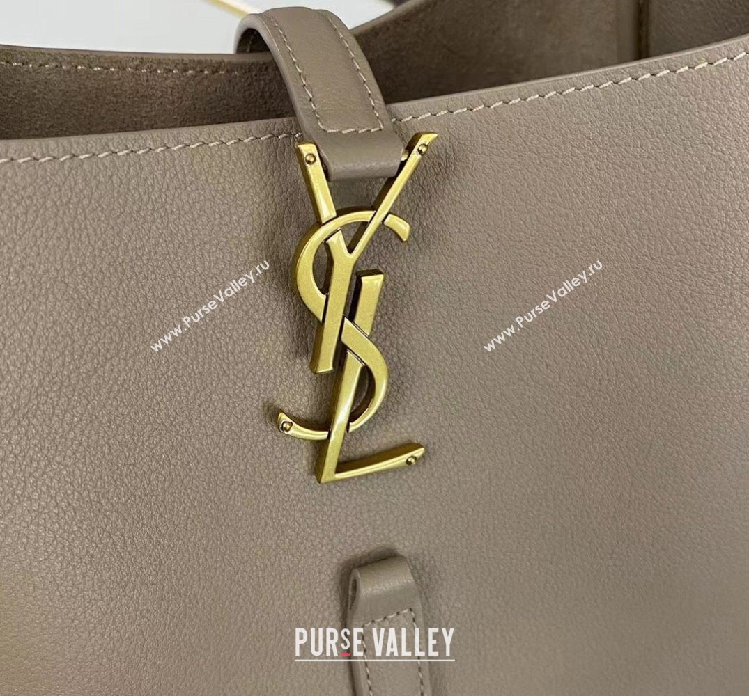 Saint Laurent le 5 à 7 supple small Bag in grained leather 713938 Beige (nana-24011048)