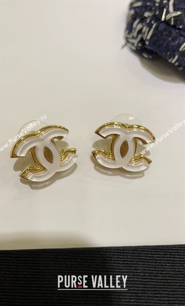 Chanel Metal Resin CC Earrings White 2024 (YF-24011315)