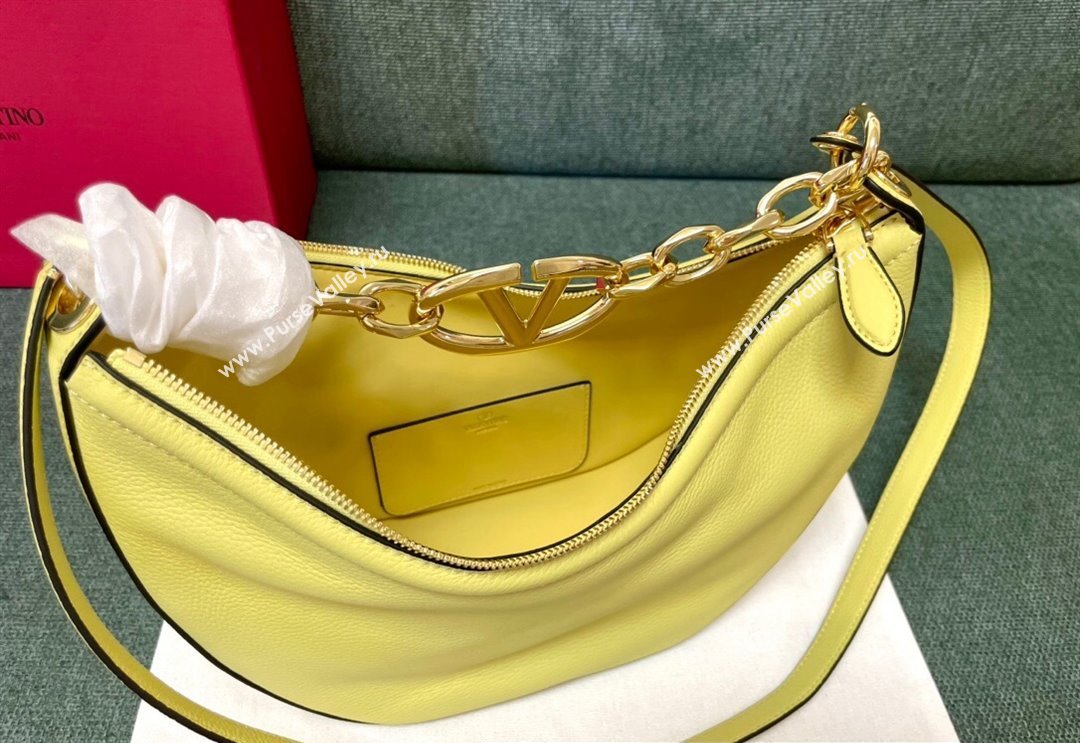 Valentino Small Vlogo Moon Hobo Bag In grainy calfskin Yellow With Chain (jindong-24011504)