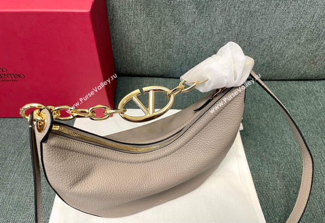 Valentino Small Vlogo Moon Hobo Bag In grainy calfskin Pale Gray With Chain (jindong-24011503)