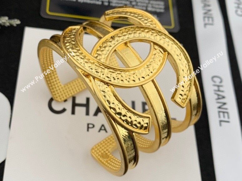 Chanel Metal Cuff Bracelet 71 2024 (YF-24011371)