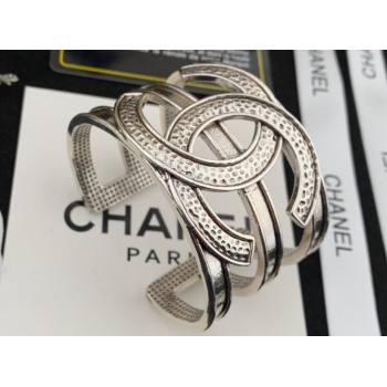 Chanel Metal Cuff Bracelet 12 2024 (YF-24011372)