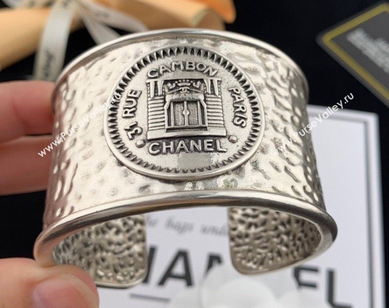 Chanel Metal Cuff Bracelet 08 2024 (YF-24011368)