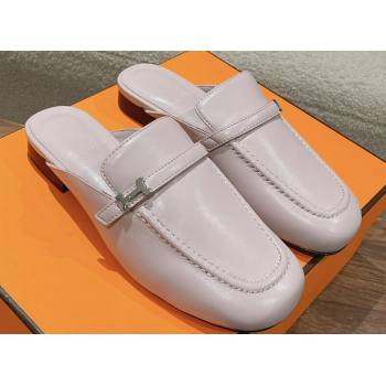 Hermes Groupie mules Light Pink in goatskin with palladium-plated Paris buckle (modeng-24011603)
