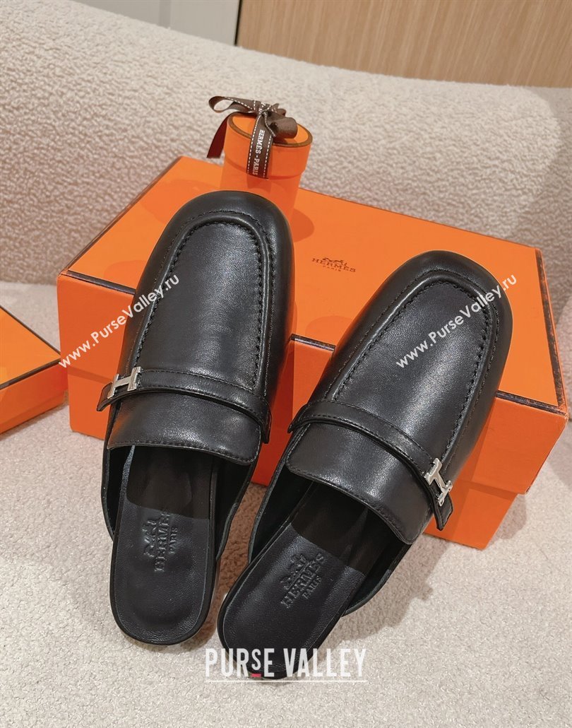 Hermes Groupie mules Black in goatskin with palladium-plated Paris buckle (modeng-24011601)