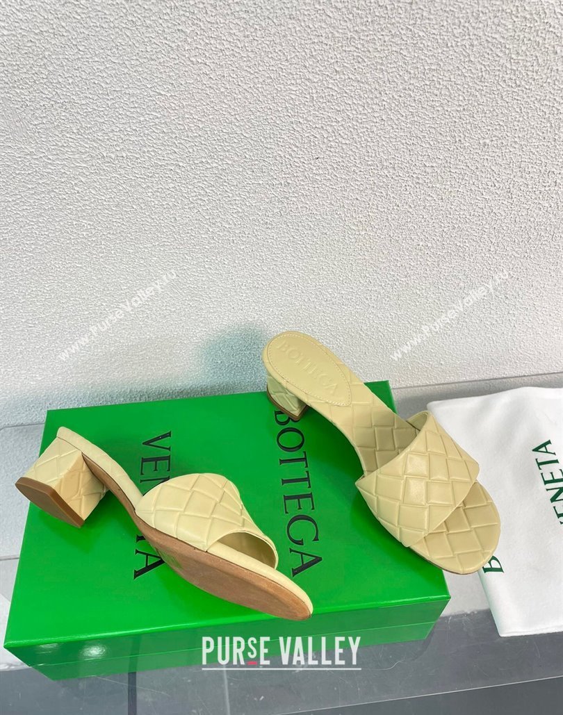 Bottega Veneta Heel 4.5cm Leather Amy mules with Intreccio pattern Beige 2024 (kaola-24011634)