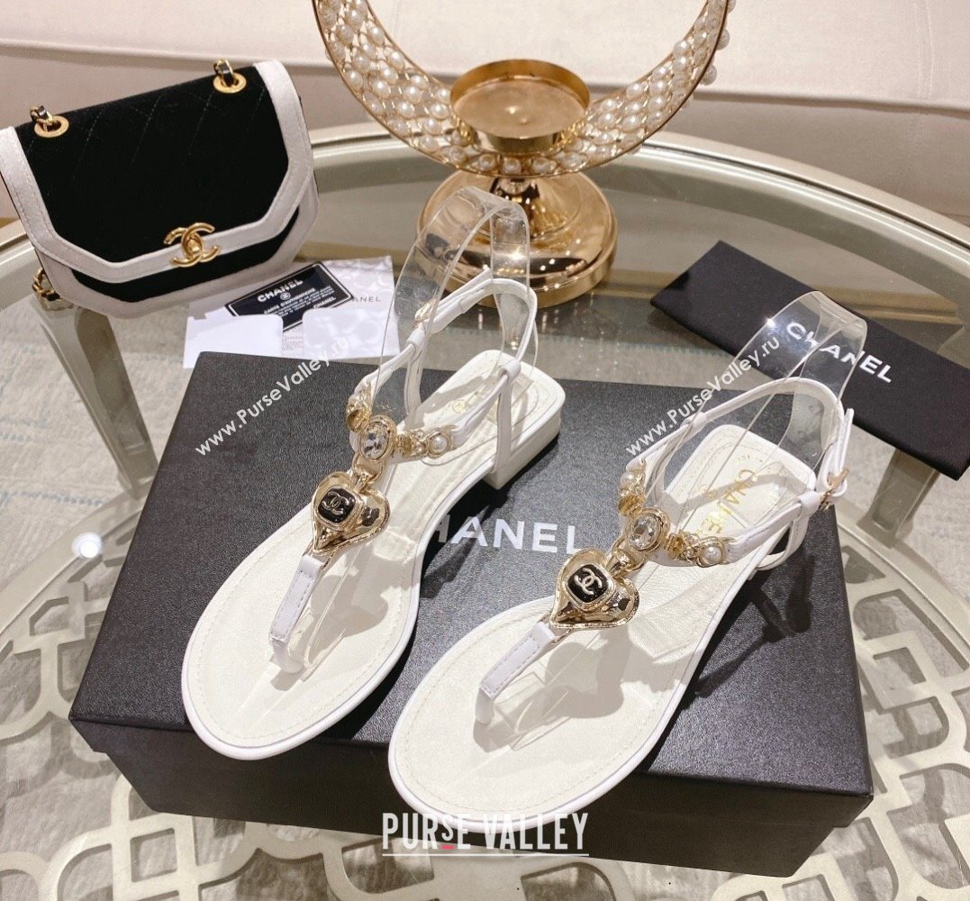 Chanel Heel 3cm Lambskin Crystal and Pearl Thong Sandals White 2024 (modeng-24011846)