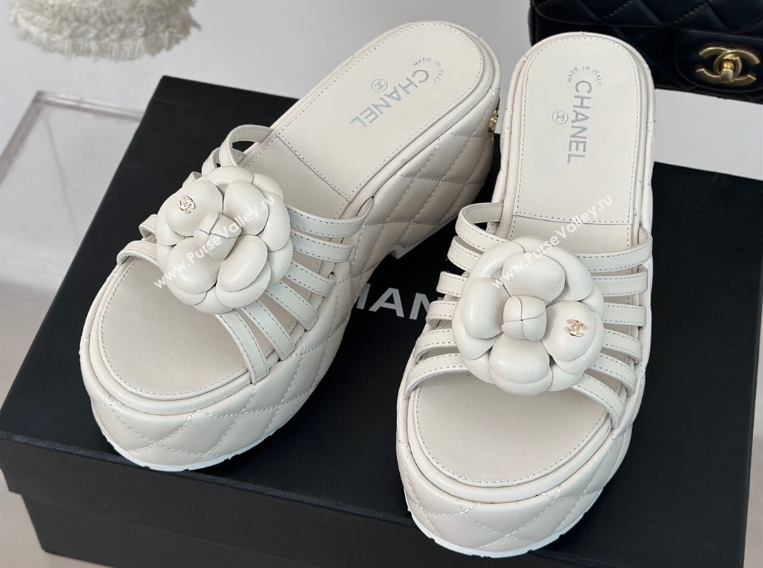 Chanel Lambskin tubular Platform Mules with Camellia White 2024 (modeng-24011826)